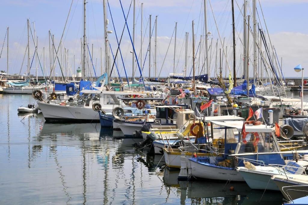 F2 Climatise A Golfe -Juan En Front De Mer Et Piscine Vallauris Kültér fotó