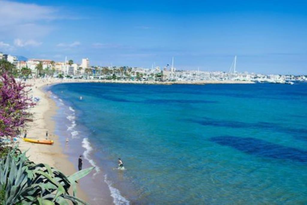 F2 Climatise A Golfe -Juan En Front De Mer Et Piscine Vallauris Kültér fotó